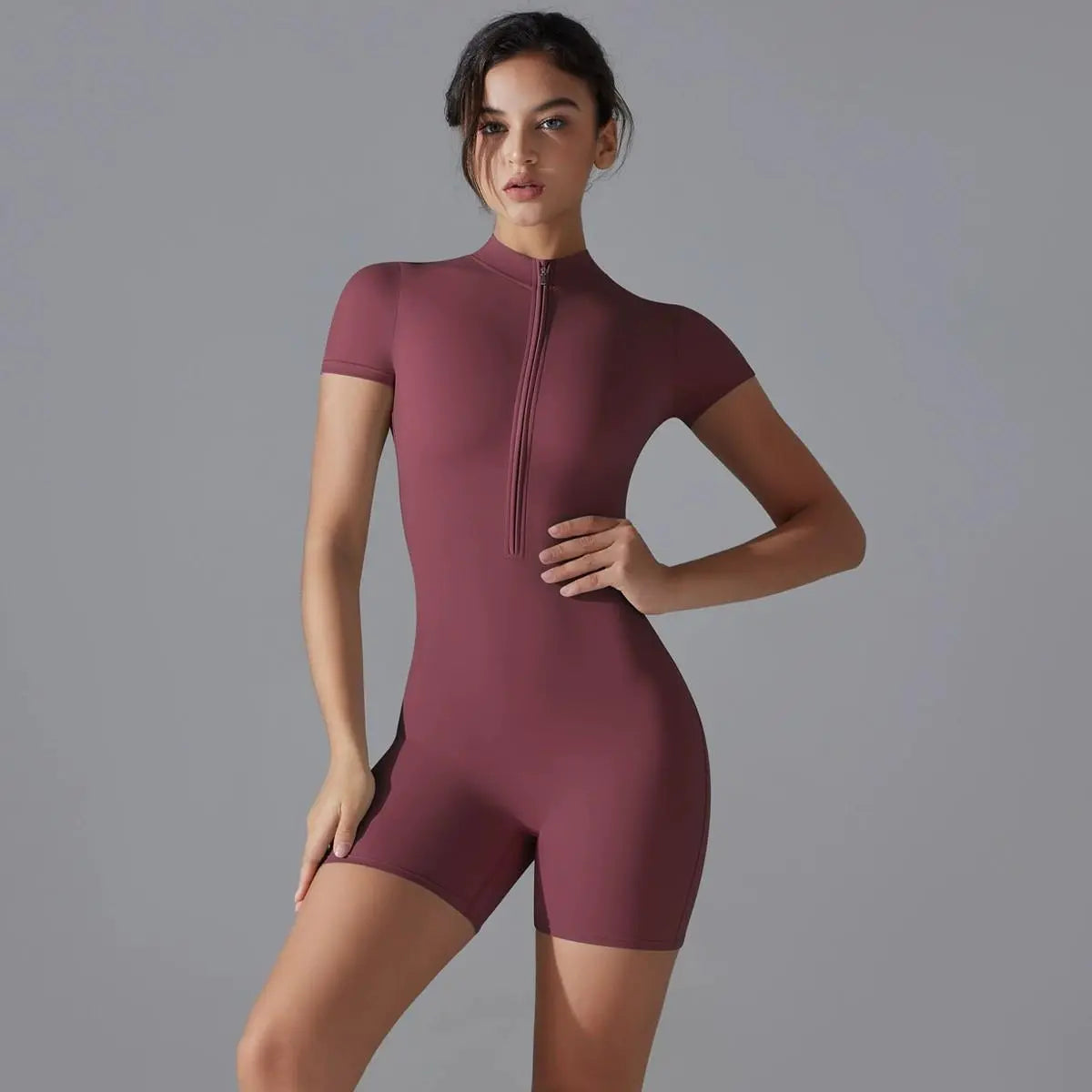 Soft Stretch Fabric Moisture-Wicking Quick-Drying Breathable Zipper Short-Sleeved Shorts Yoga Jumpsuit Dance Fitness Tight Gym Jumpsuit Workout Apparel for Women Stretchable Activewear Weight Loss Pilates Gymgirls Gym Workout Sets for Women